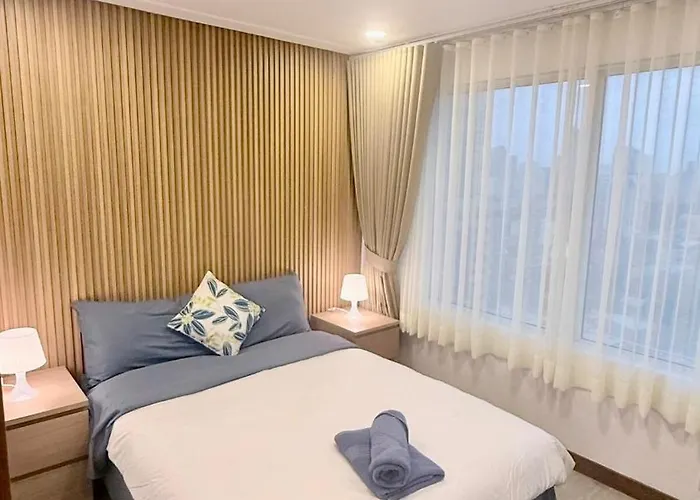 We Vibe, Alpha Grandview Near Bay Apartment Manila